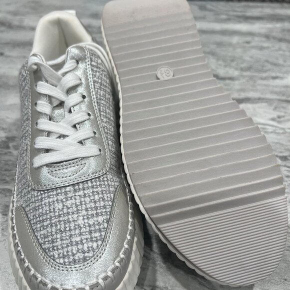 Women's Persephone Sneakers with Memory Foam Insole - Picture 10 of 10